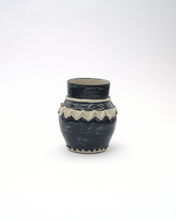 Load image into Gallery viewer, Vase [P.113-24]
